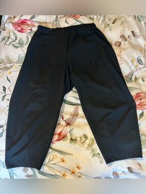Paolo Tricot Made in Italy Navy Balloon Pants